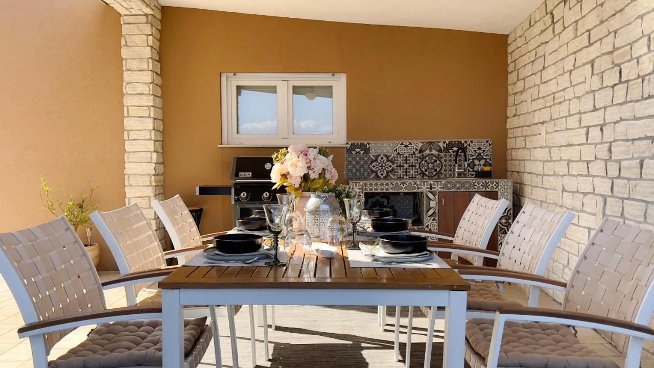 Apartament King And Queen Povile