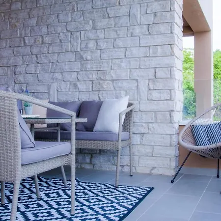 Apartments King And Queen Povile Exterior foto